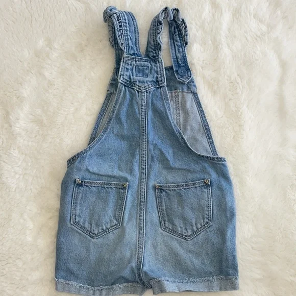 Gap denim short overalls 2T - Picture 3 of 4